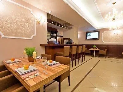 Wiatraczna 3* Warschau