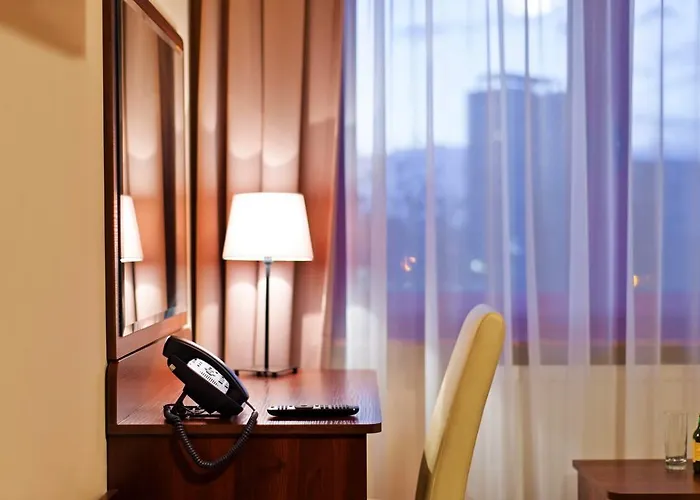 Wiatraczna 3* Warszawa