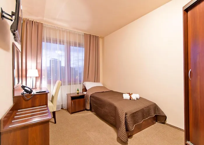 Wiatraczna 3* Warszawa